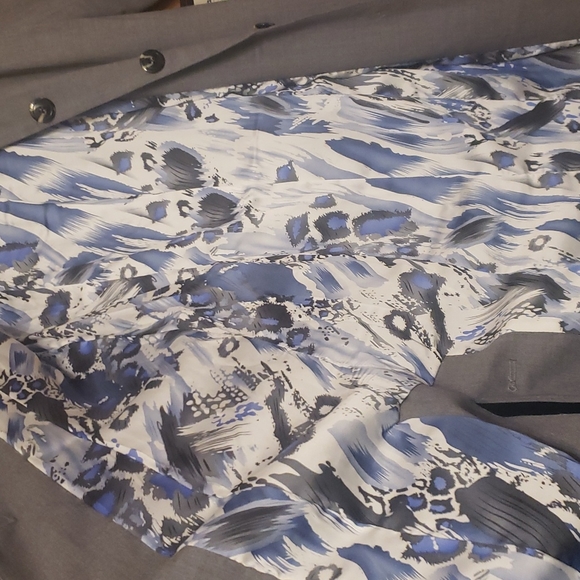 2OH Coat - Picture 3 of 13